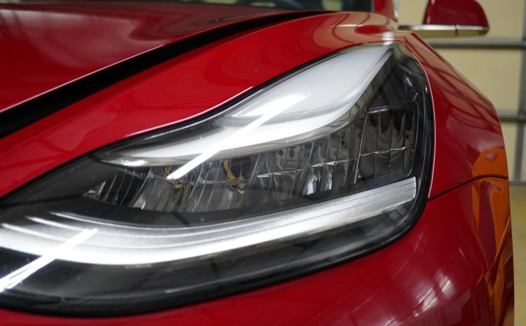  What parts are permanently marked in an electric car?